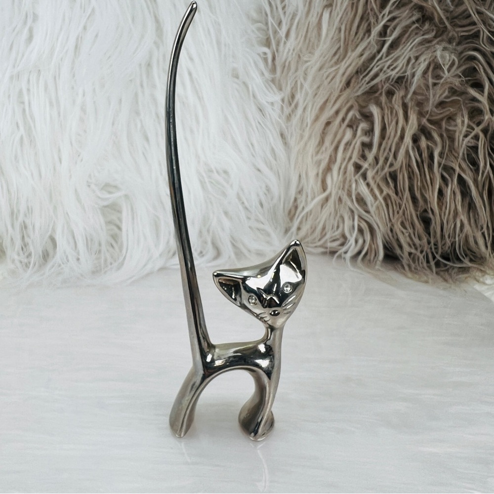 Vintage Chrome Long Tailed Cat Figurine
Ring Holder